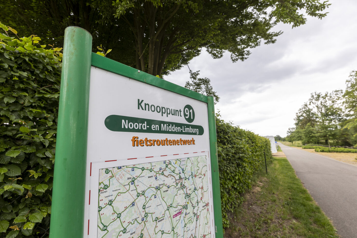 Kies een van de vele wandel- en fietsroutes